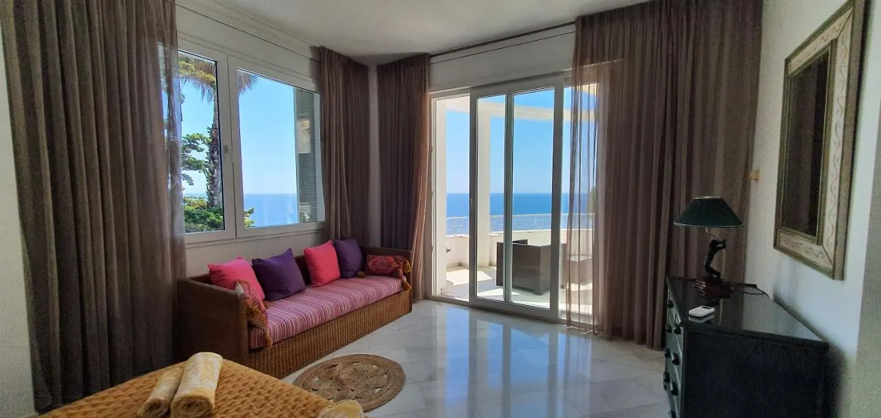 Al Lado Del Mar 