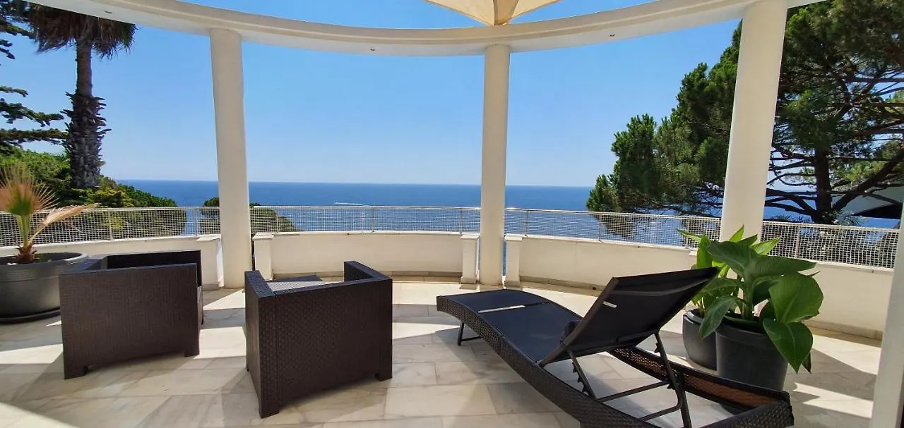 Al Lado Del Mar 