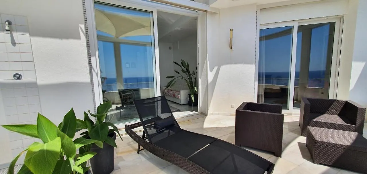 Al Lado Del Mar 
